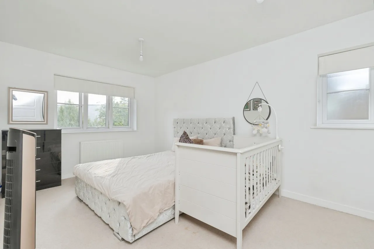 Laurie Close, Sevenoaks, TN14, photo 17