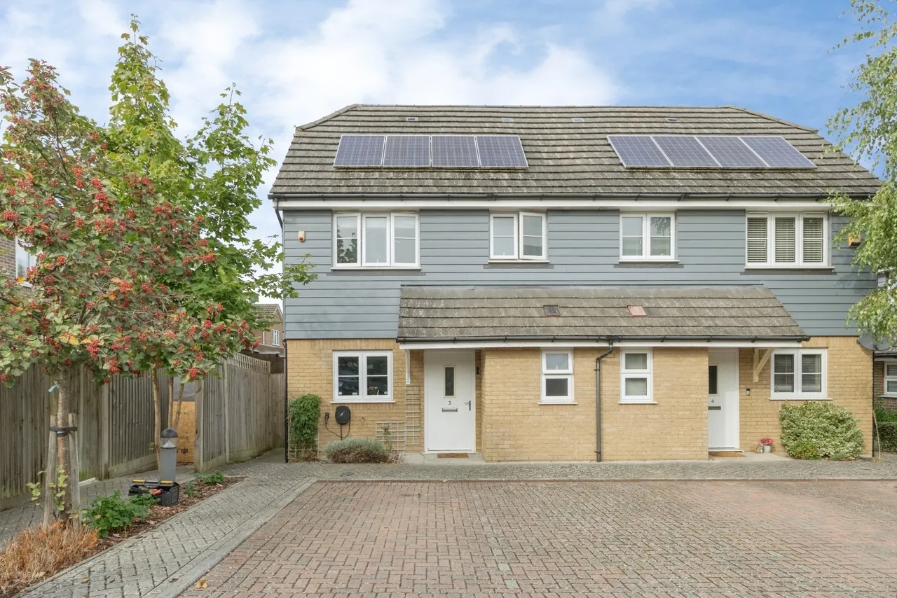 3 bed house for sale, Laurie Close, Sevenoaks, TN14