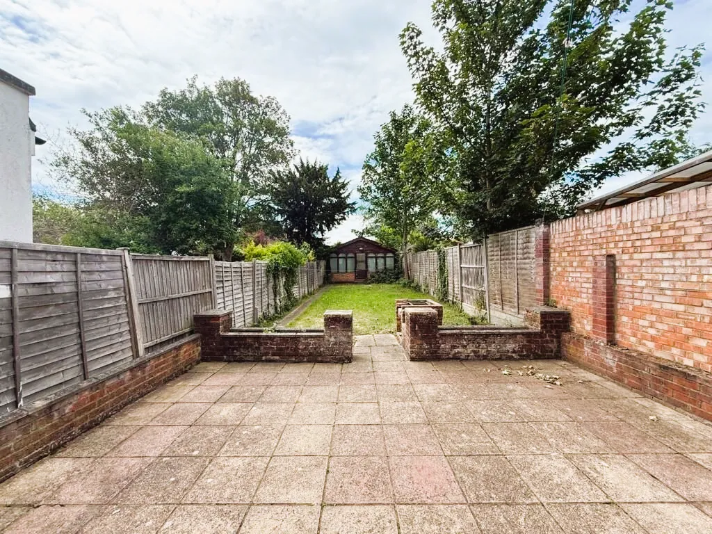 Harvey Road, Uxbridge, UB10, photo 9