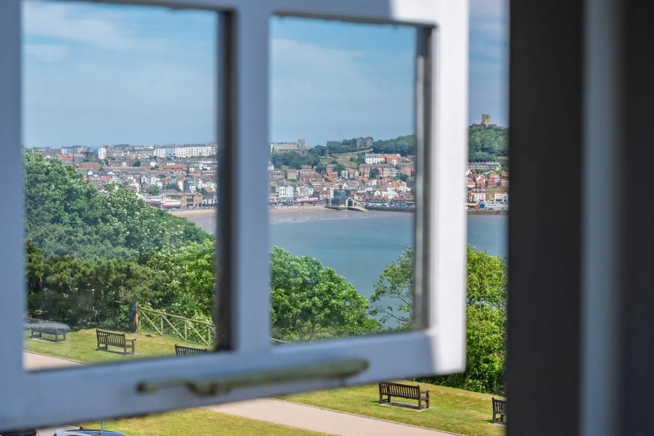 Esplanade, Scarborough, YO11, photo 13