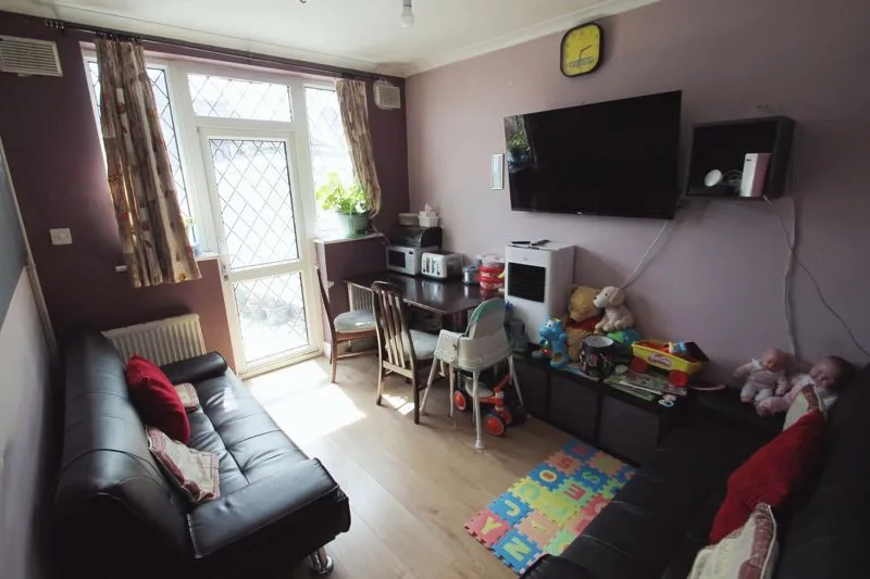 Mount Pleasant, Wembley, photo 4
