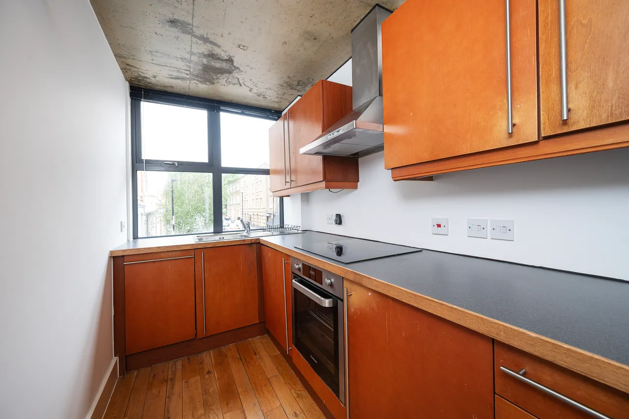 Flat 3, 92 Redchurch Street, London, photo 3