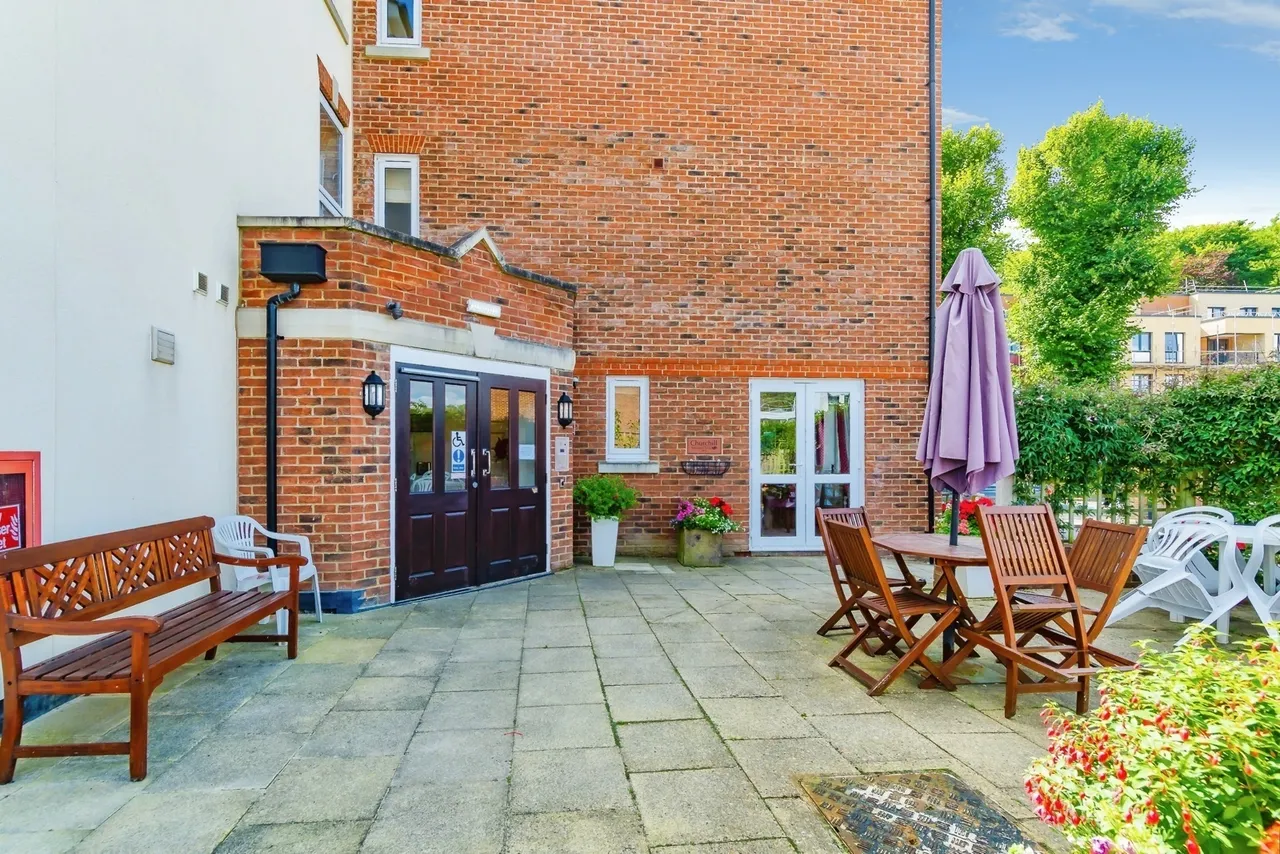 Caterham Lodge, 2 Stafford Road, Caterham, Surrey, CR3, photo 11