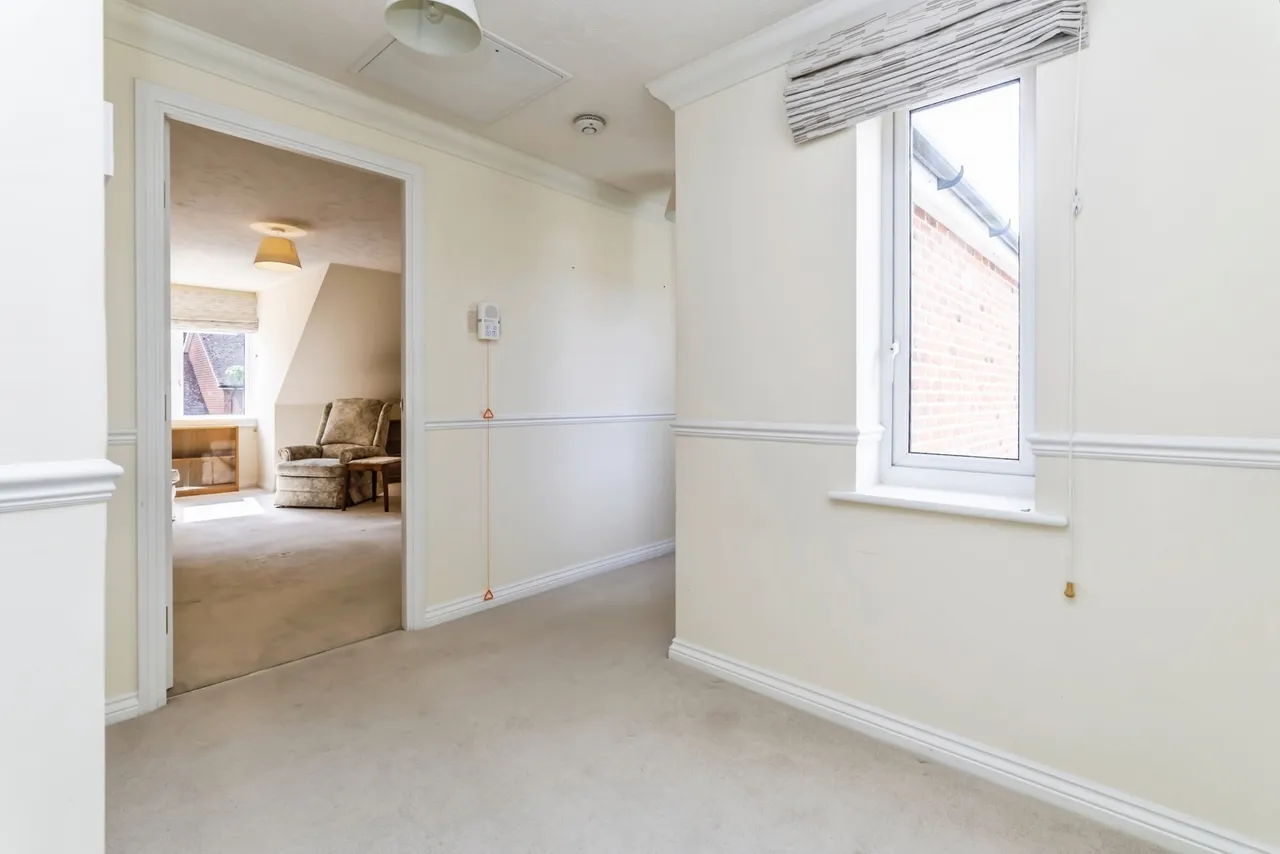 Caterham Lodge, 2 Stafford Road, Caterham, Surrey, CR3, photo 13