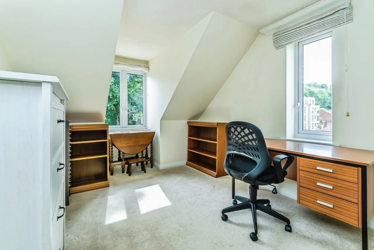 Caterham Lodge, 2 Stafford Road, Caterham, Surrey, CR3, photo 8