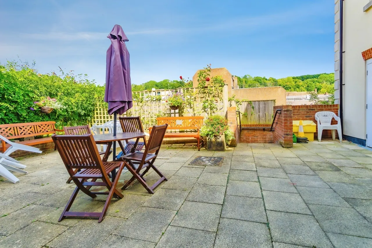Caterham Lodge, 2 Stafford Road, Caterham, Surrey, CR3, photo 15