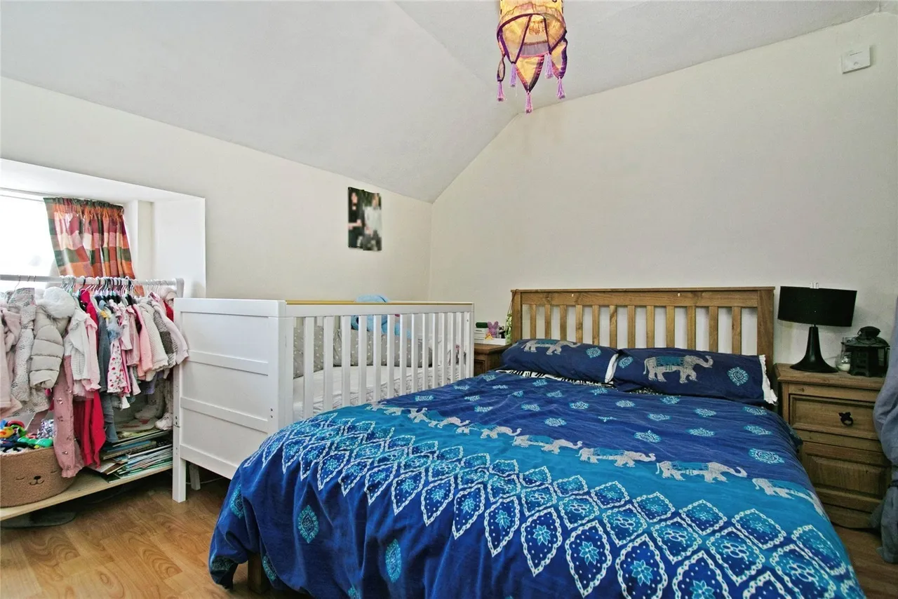 Lemon Place, East End, TR15, photo 4