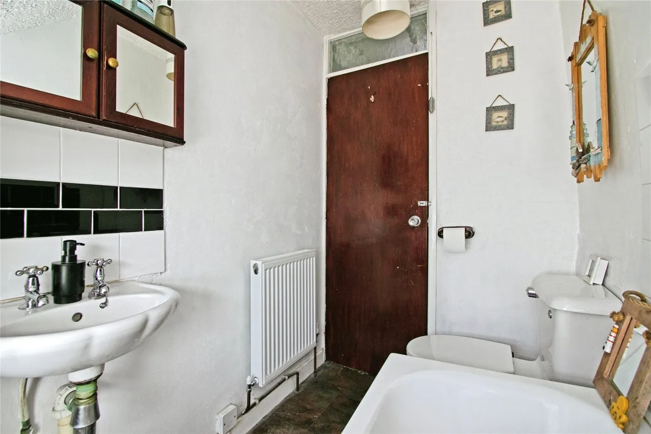Lemon Place, East End, TR15, photo 14
