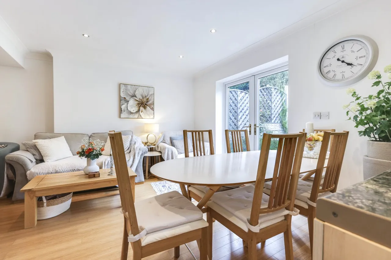 Green Lane, Cookridge, LS16, photo 5