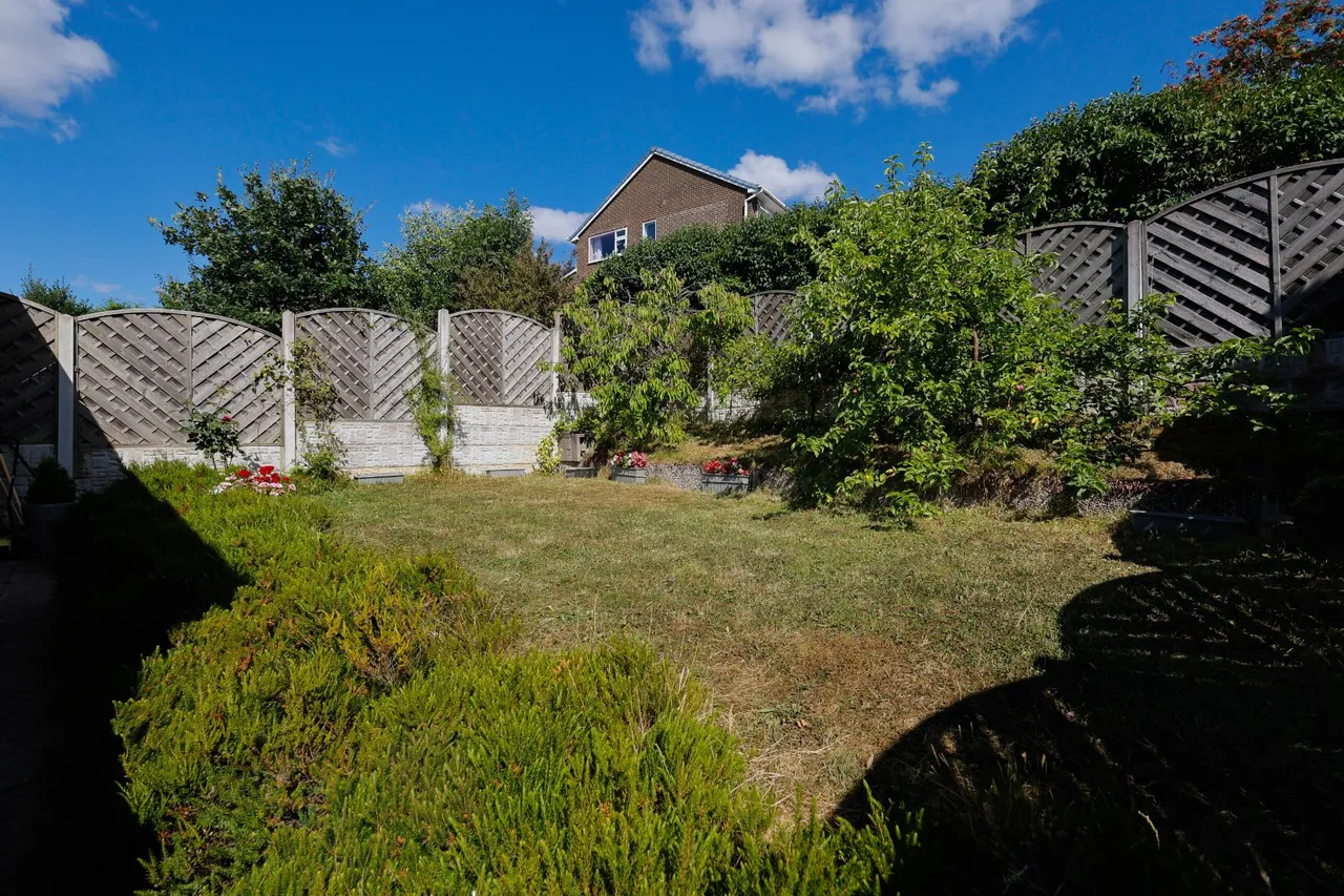 Green Lane, Cookridge, LS16, photo 17