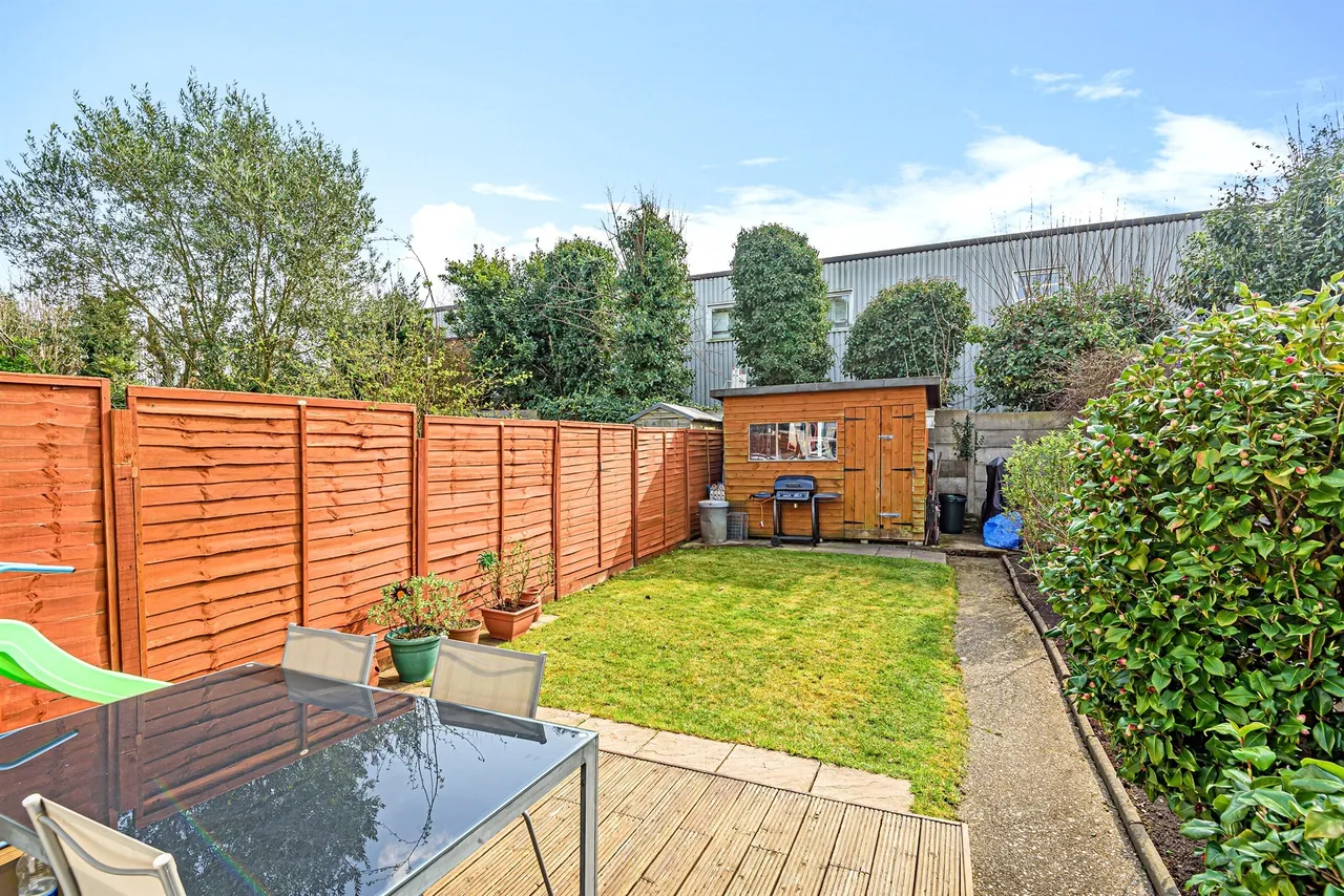 Theobalds Avenue, London, N12, photo 4