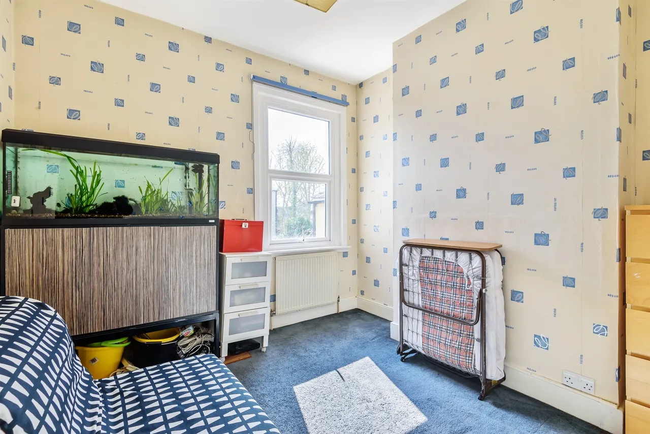 Theobalds Avenue, London, N12, photo 14