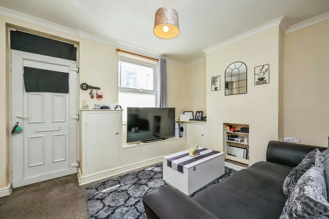Albert Street, Hucknall, Nottingham, Nottinghamshire, NG15, photo 6