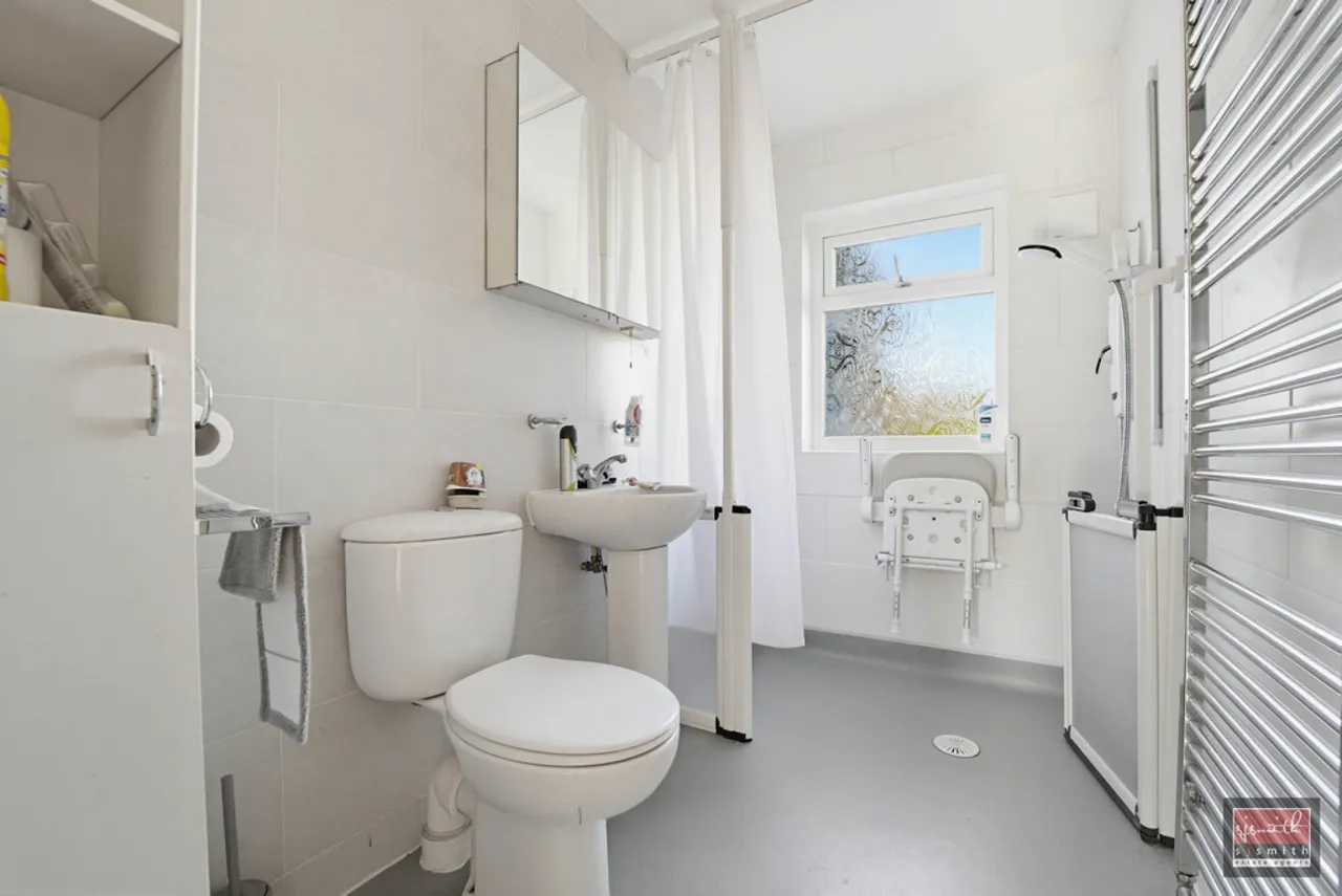 Celia Crescent, Ashford, photo 10