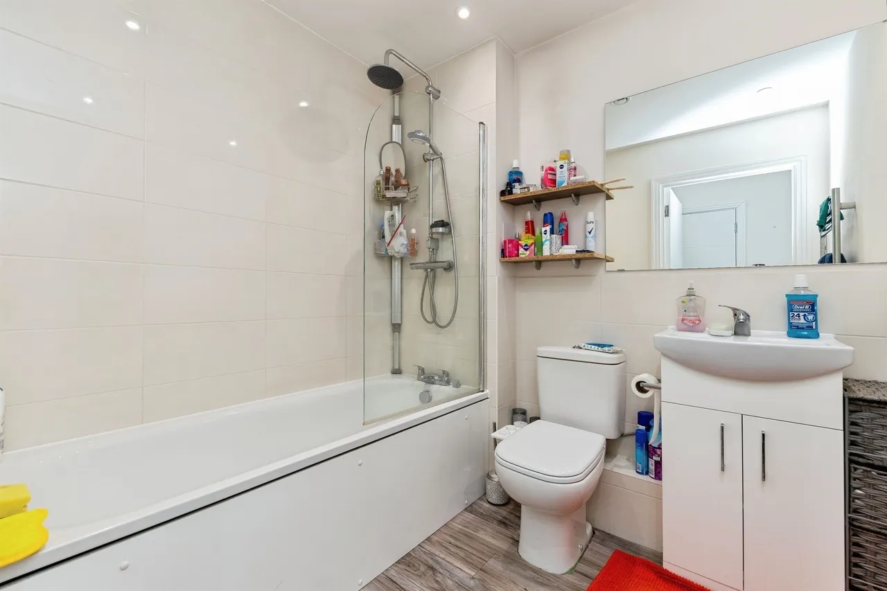 Giles Crescent, STEVENAGE, photo 12