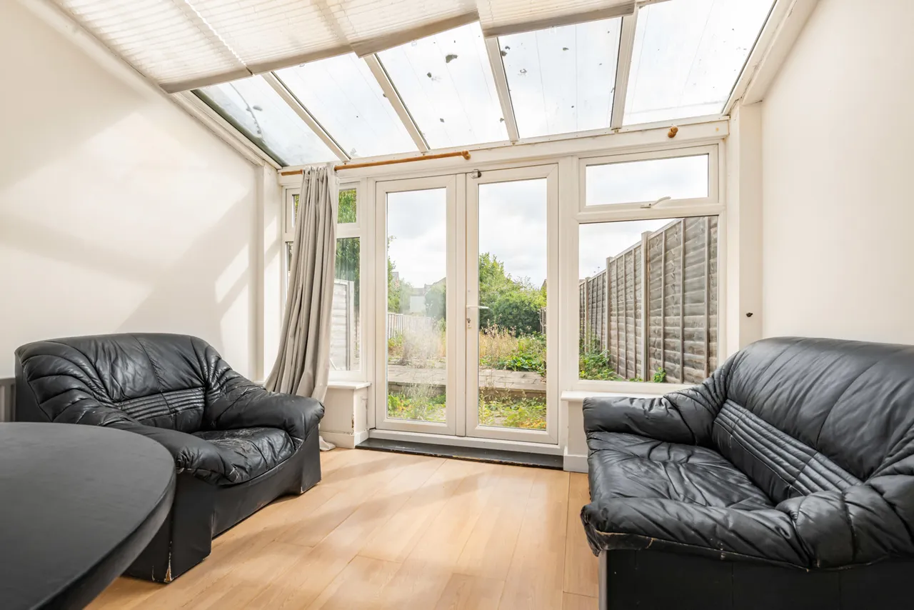 St. Judes Road, Englefield Green, TW20, photo 9