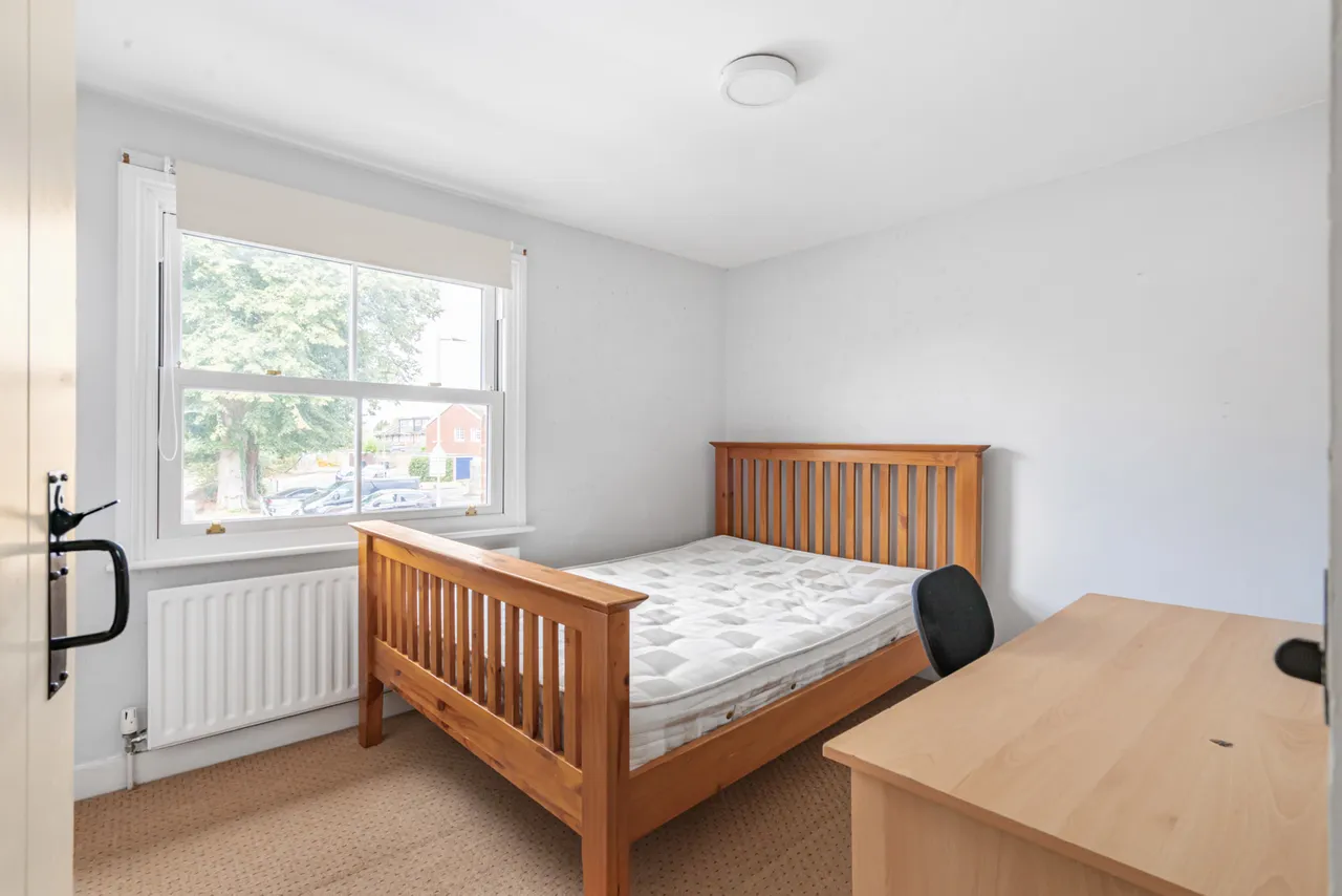 St. Judes Road, Englefield Green, TW20, photo 12