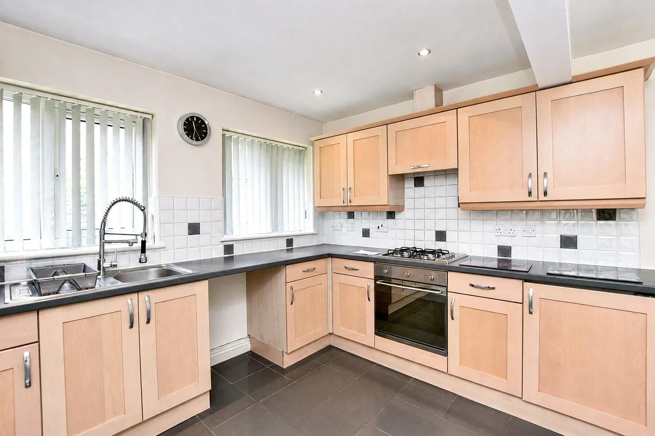 Falinge Manor Mews, Rochdale, OL12, photo 13