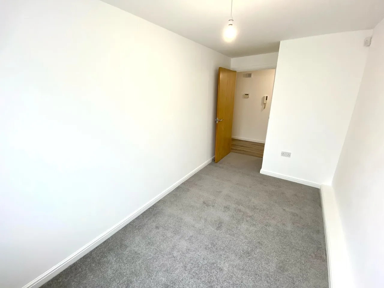 Aprilia House, Lloyd George Avenue, photo 12