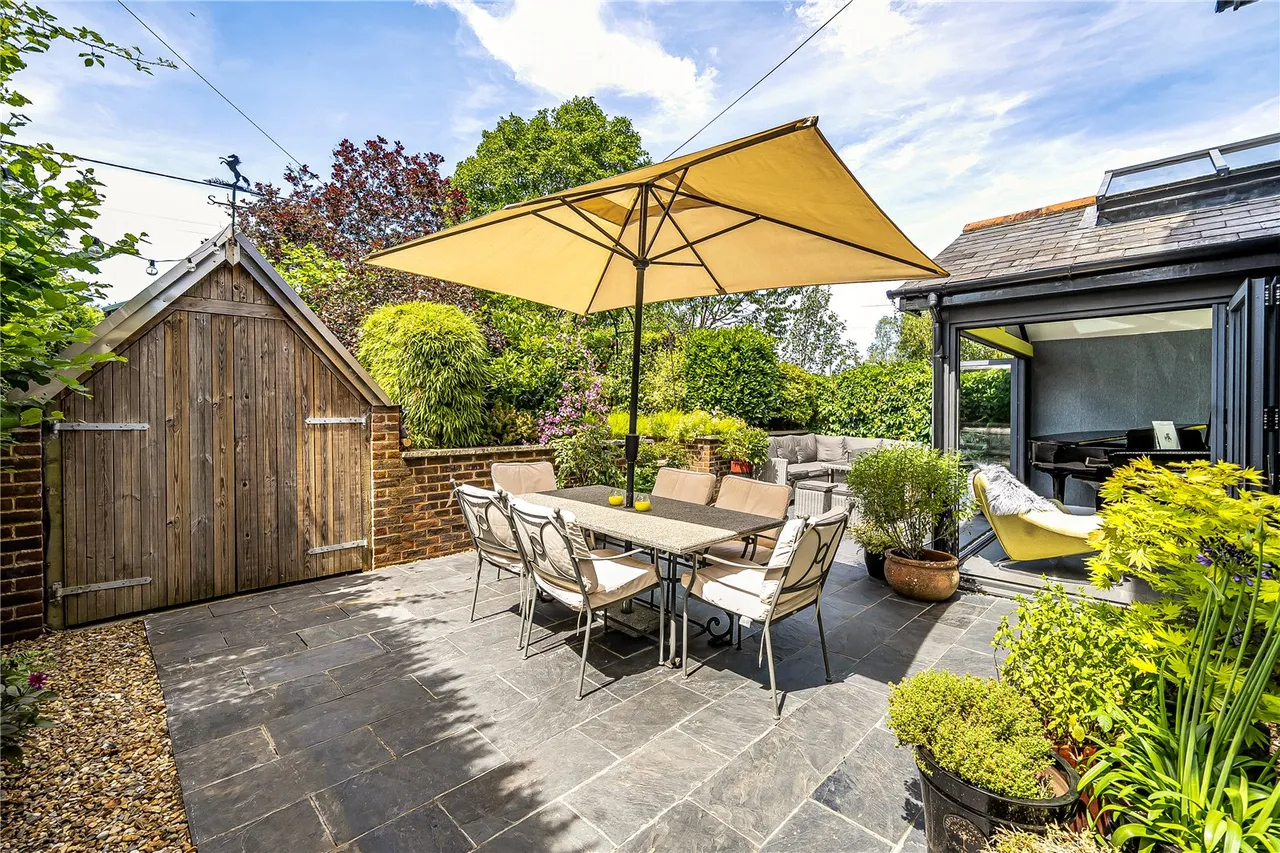 Kings Somborne, Stockbridge, Hampshire, SO20 6QJ, photo 14