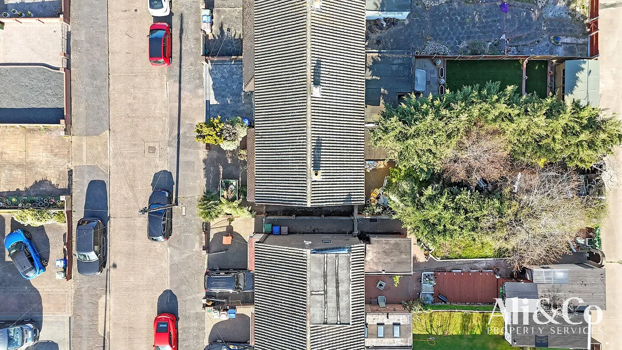 Wickham Road, Grays, Essex, RM16 4TU, photo 4