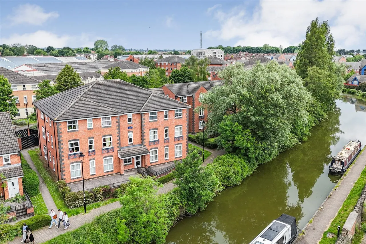Drapers Fields, Coventry, CV1, photo 6