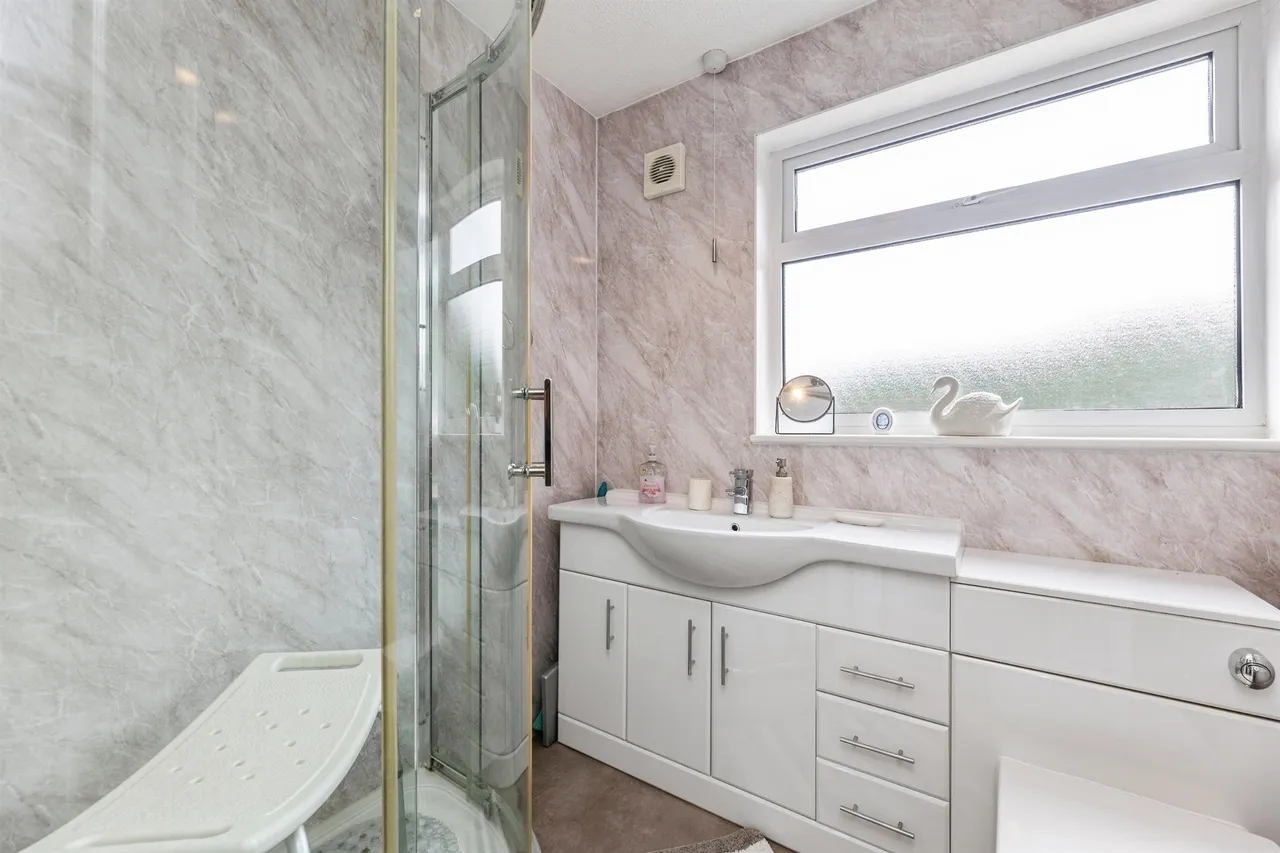 Grange Fields Road, Leeds, LS10, photo 11