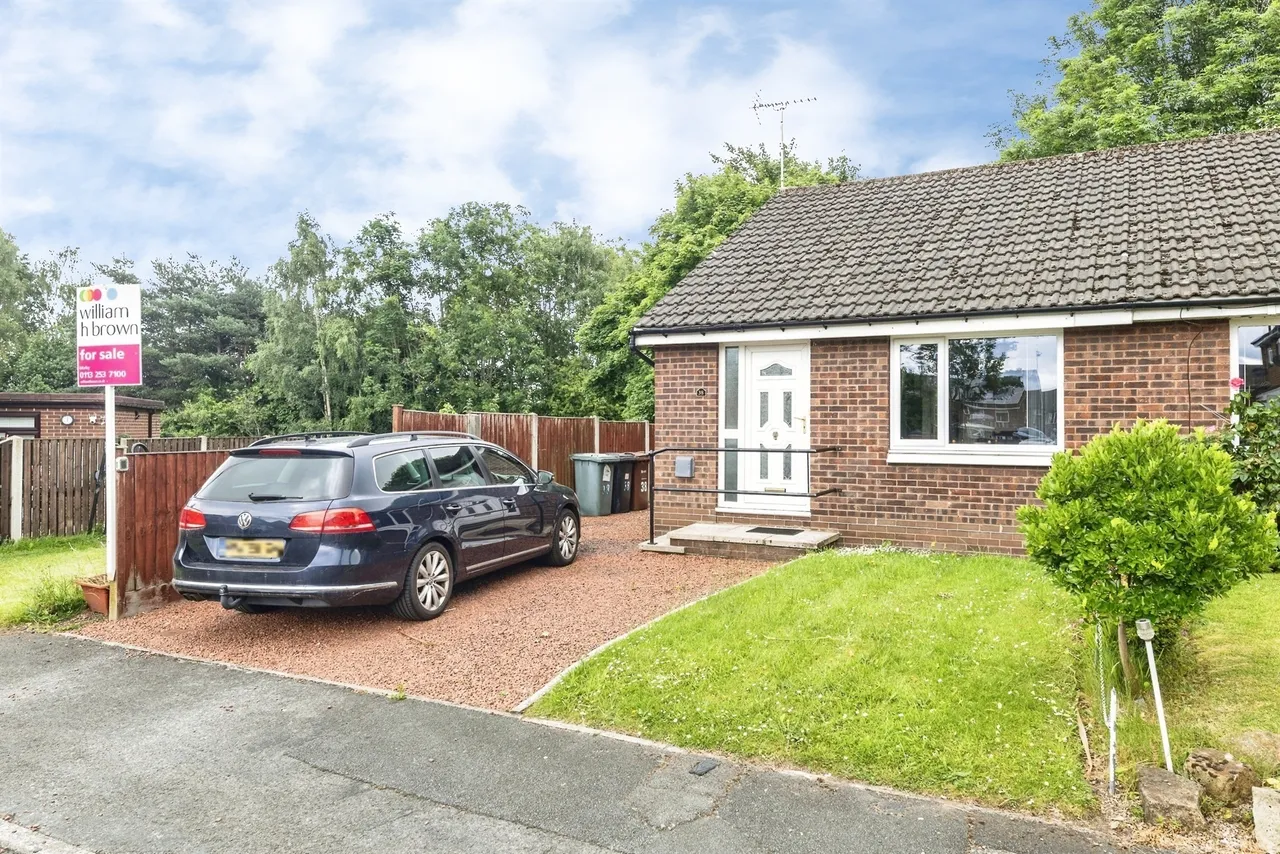 Grange Fields Road, Leeds, LS10, photo 2