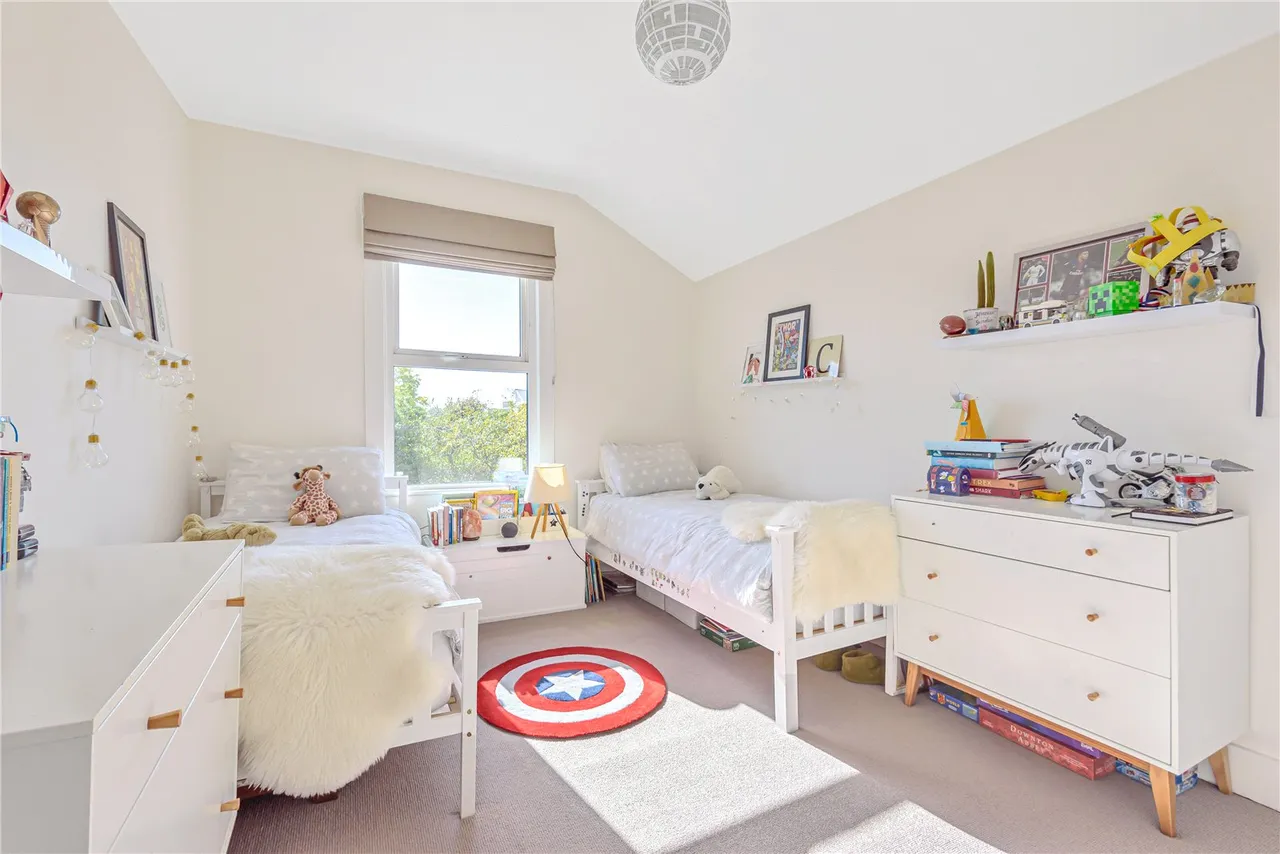 Oldfield Road, Hampton, London, TW12 2AJ, photo 9