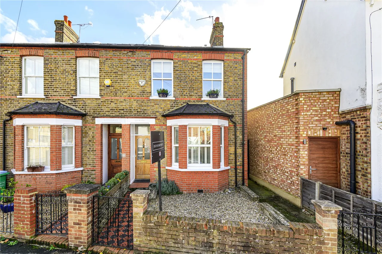 4 bed house for sale — Oldfield Road, Hampton, London, TW12 2AJ