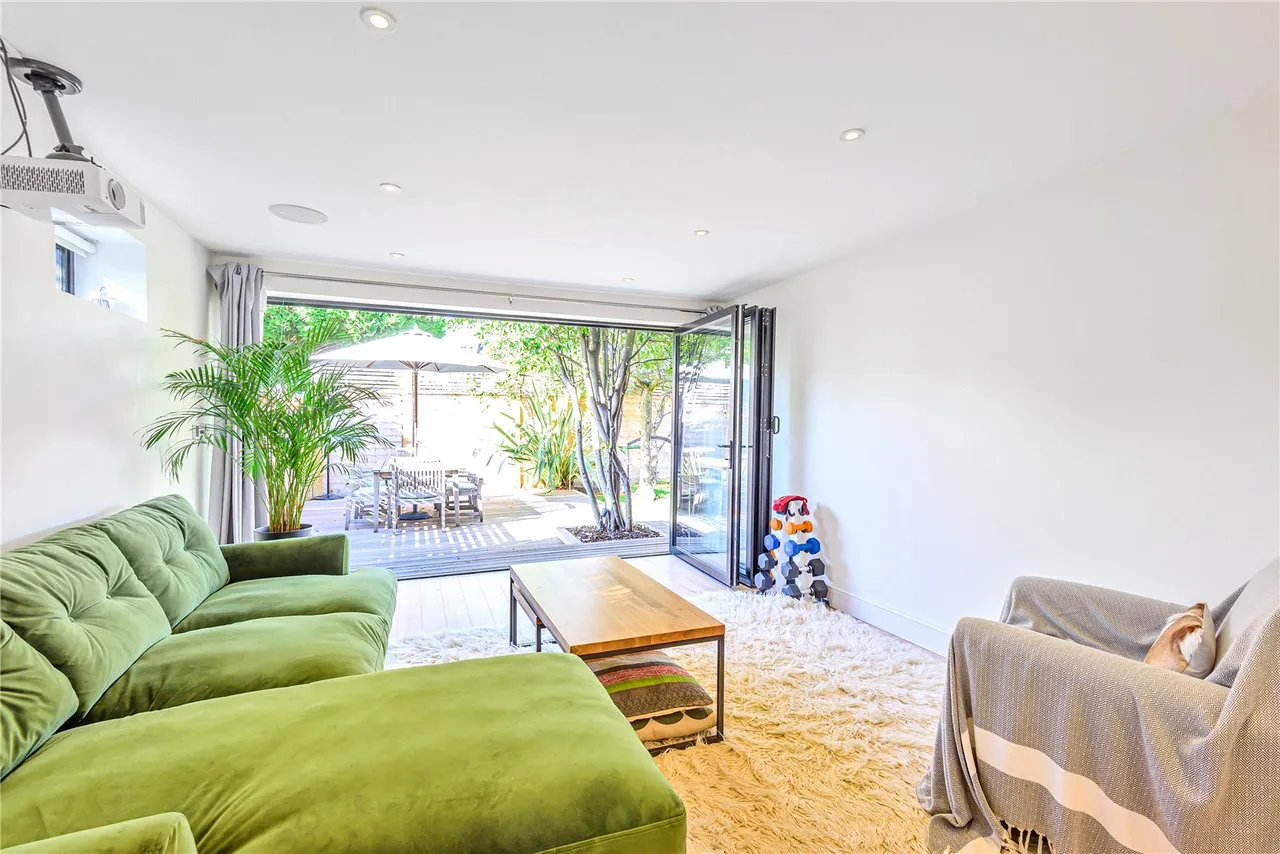 Oldfield Road, Hampton, London, TW12 2AJ, photo 16