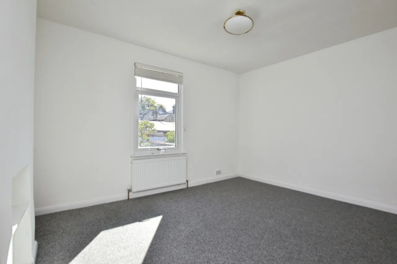 Hollybush Street, London, E13, photo 13