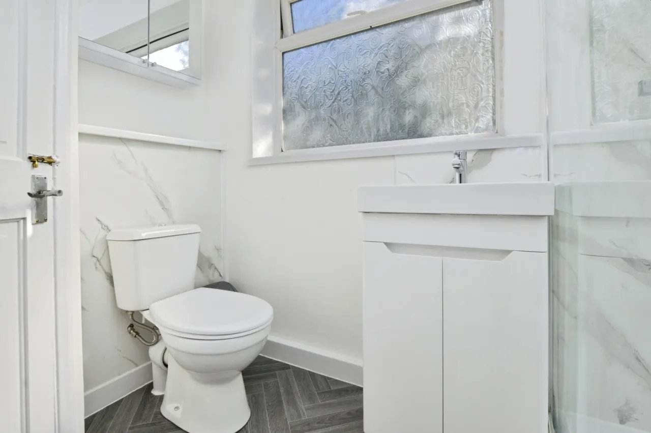 Hollybush Street, London, E13, photo 8