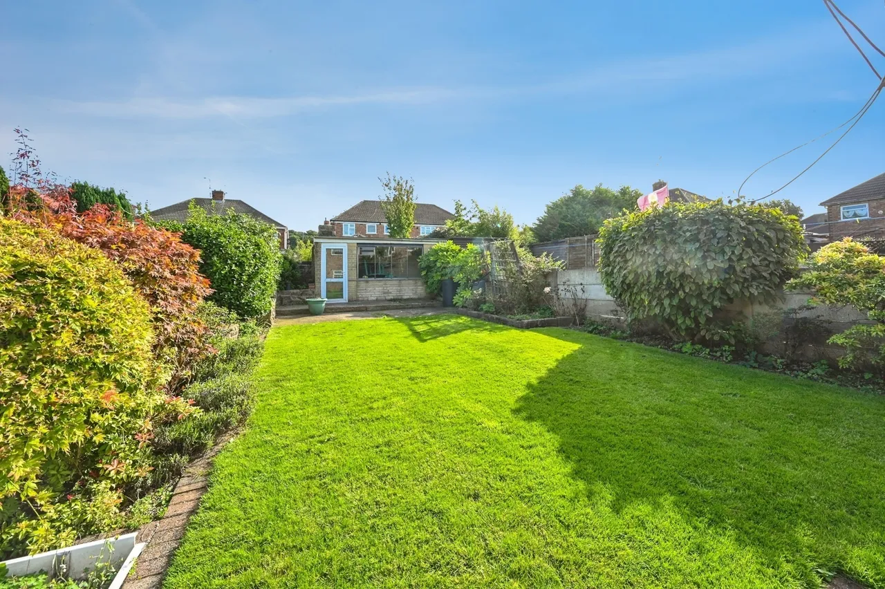 Central Avenue, Kirkby-in-Ashfield, NG17, photo 2