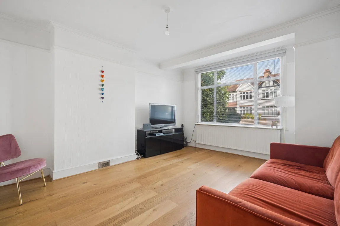Barrow Point Avenue, Pinner, HA5, photo 10