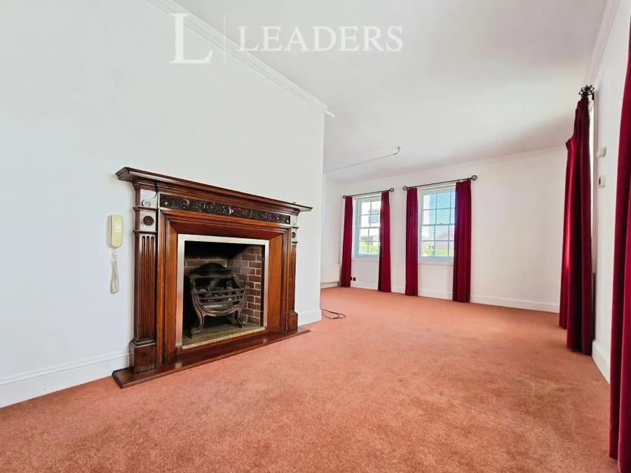 Lombard Street, Portsmouth, PO1, photo 5
