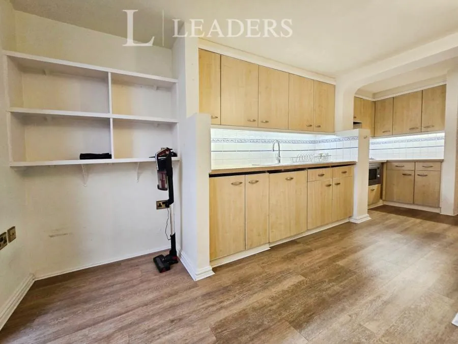 Lombard Street, Portsmouth, PO1, photo 12
