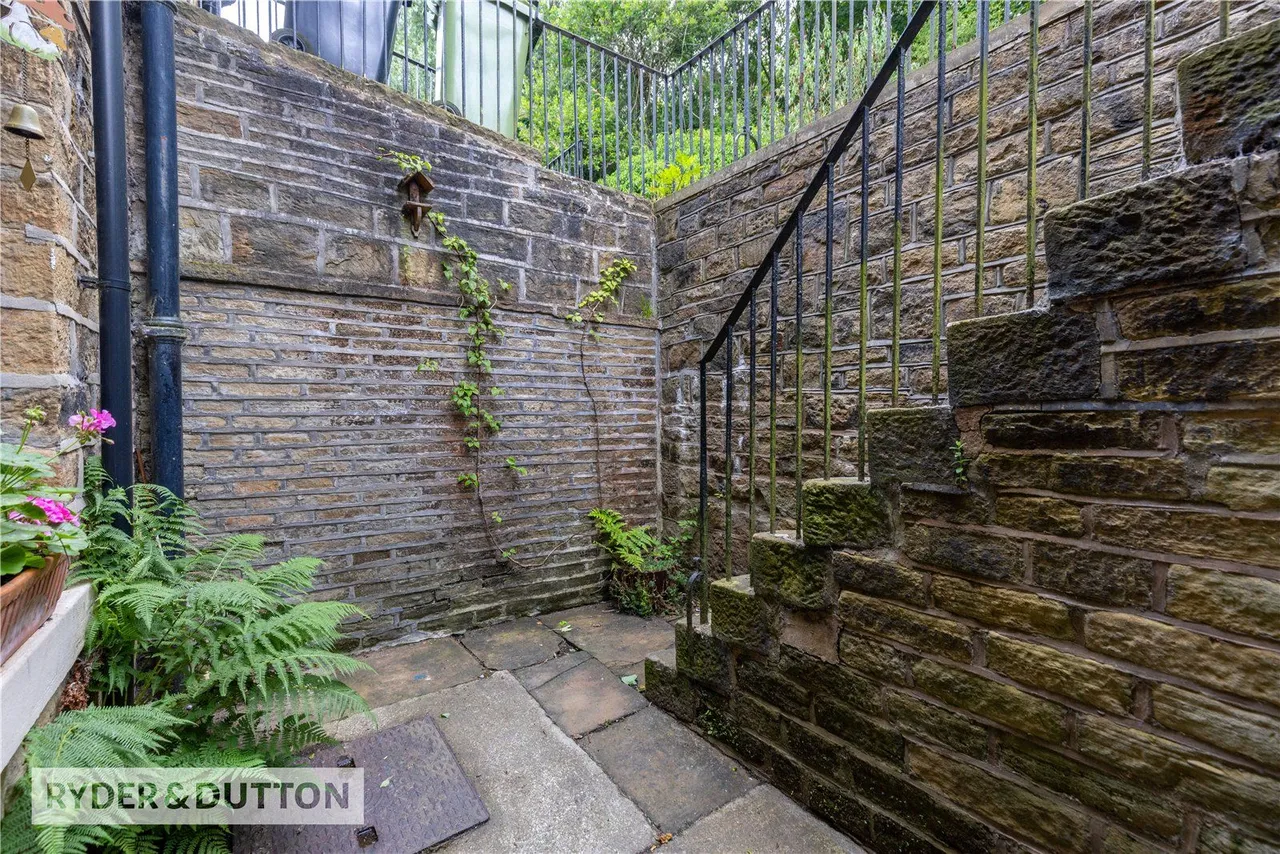 West End Road, Golcar, HD7, photo 18