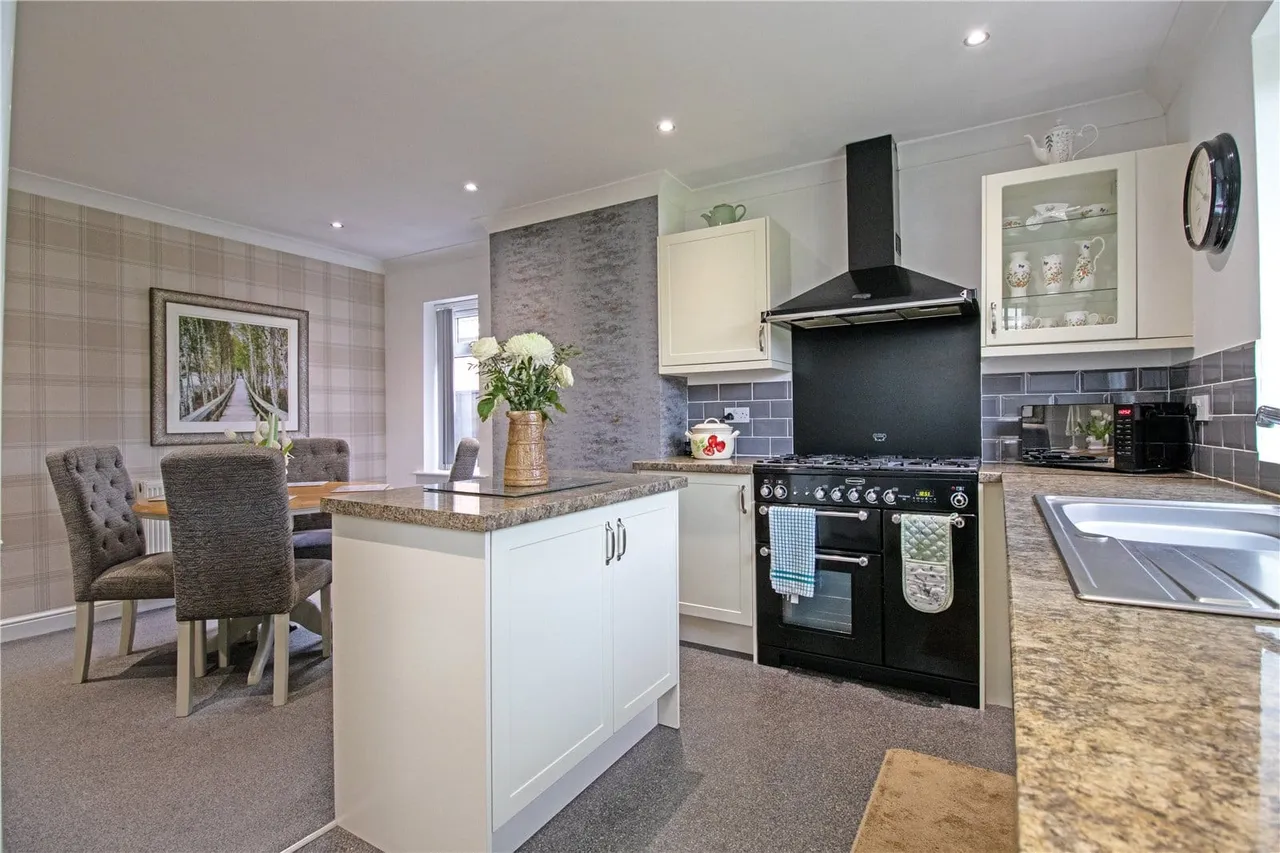 High Street, Yaddlethorpe, DN17, photo 9
