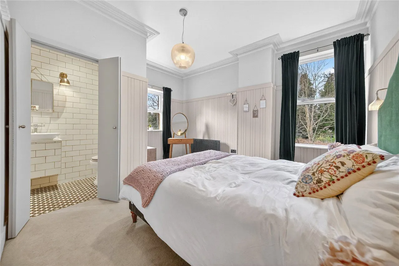 Old Park Road, Roundhay, LS8, photo 14
