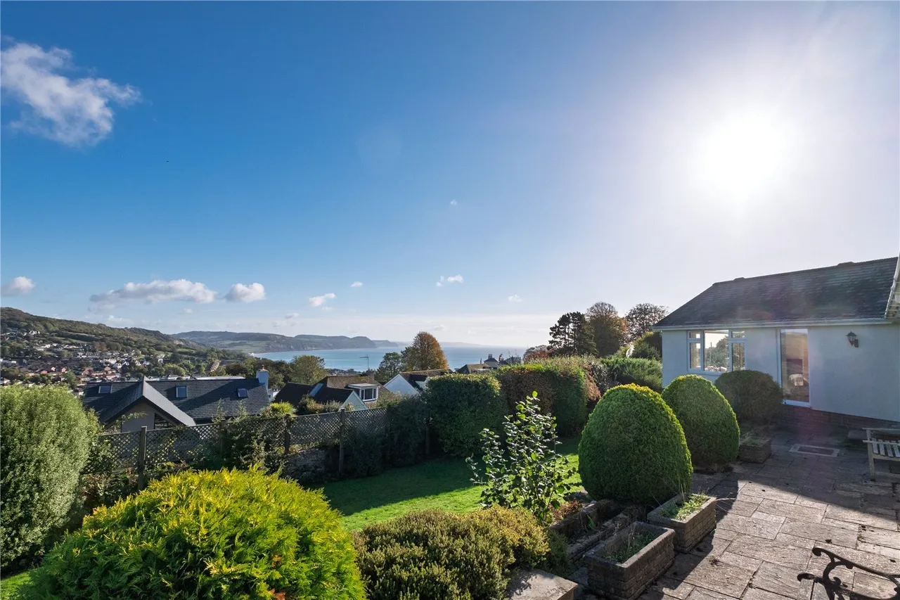 Clappentail Lane, Lyme Regis, DT7, photo 36