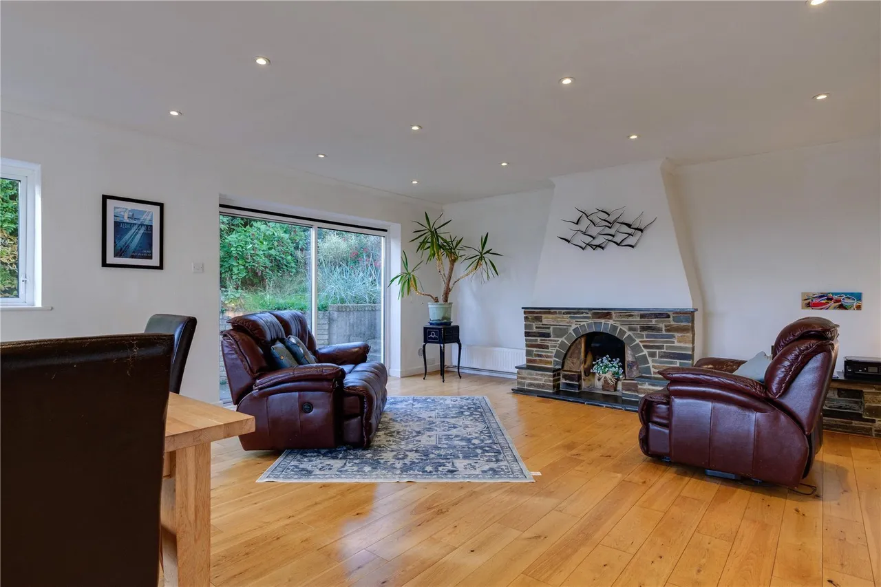 Clappentail Lane, Lyme Regis, DT7, photo 13