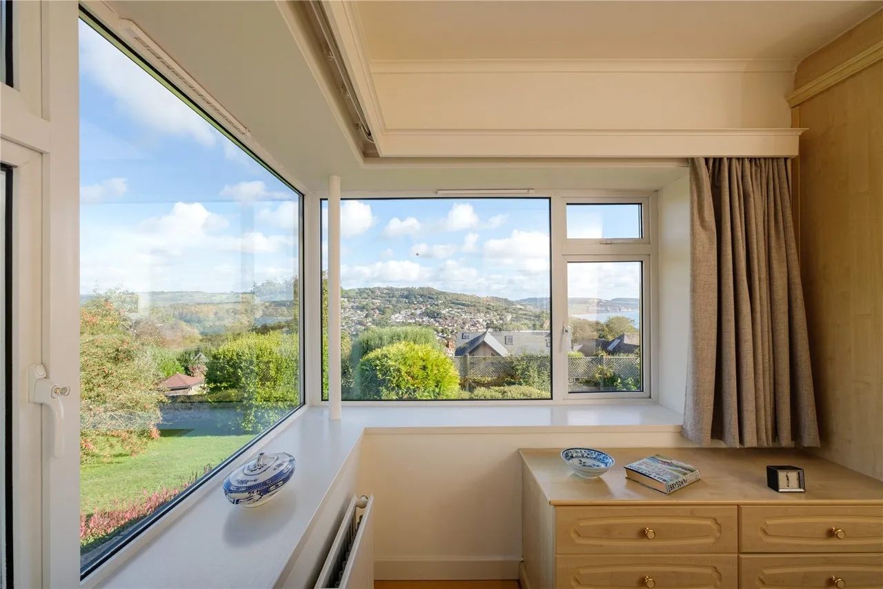 Clappentail Lane, Lyme Regis, DT7, photo 21