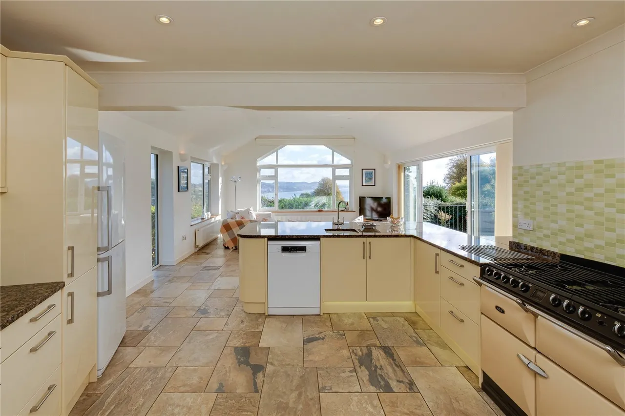 Clappentail Lane, Lyme Regis, DT7, photo 11