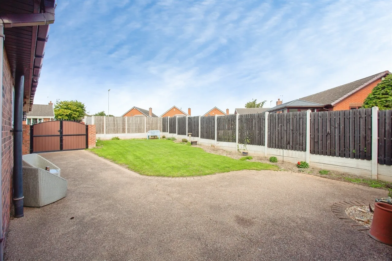 Billingley Drive, Thurnscoe, S63, photo 22
