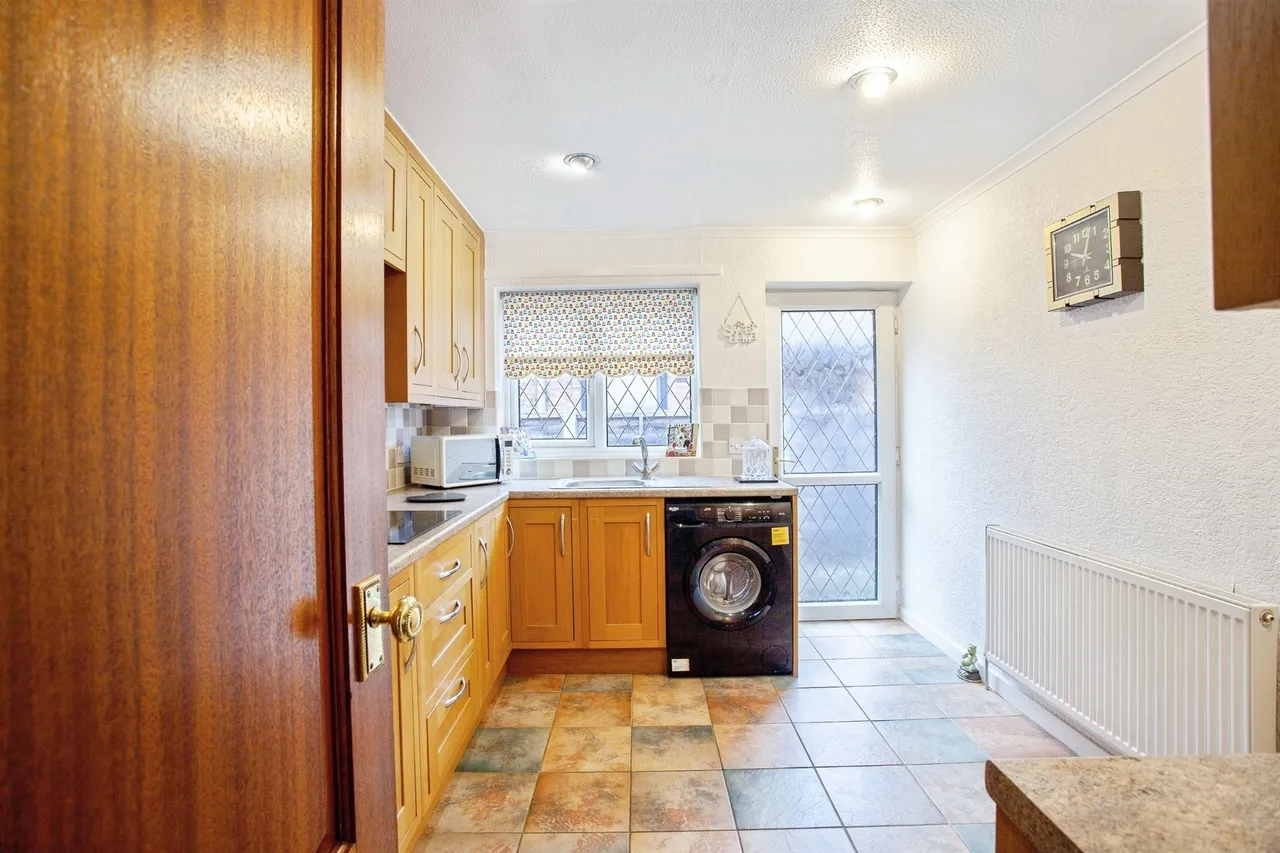 Billingley Drive, Thurnscoe, S63, photo 11