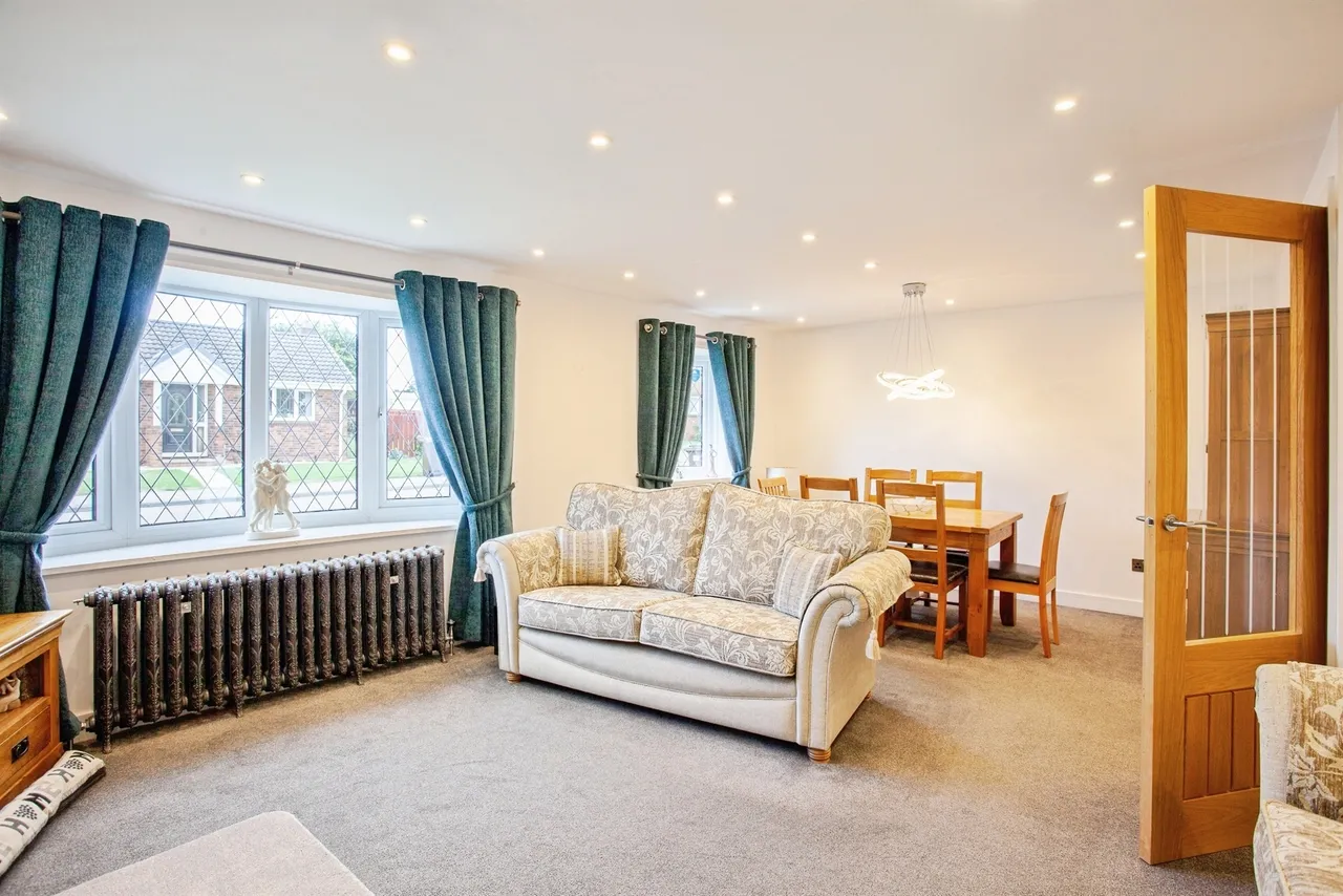 Billingley Drive, Thurnscoe, S63, photo 8