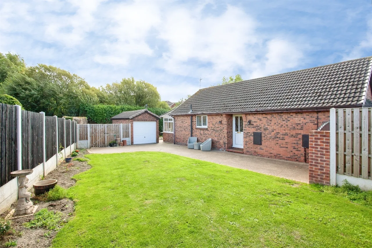 Billingley Drive, Thurnscoe, S63, photo 26