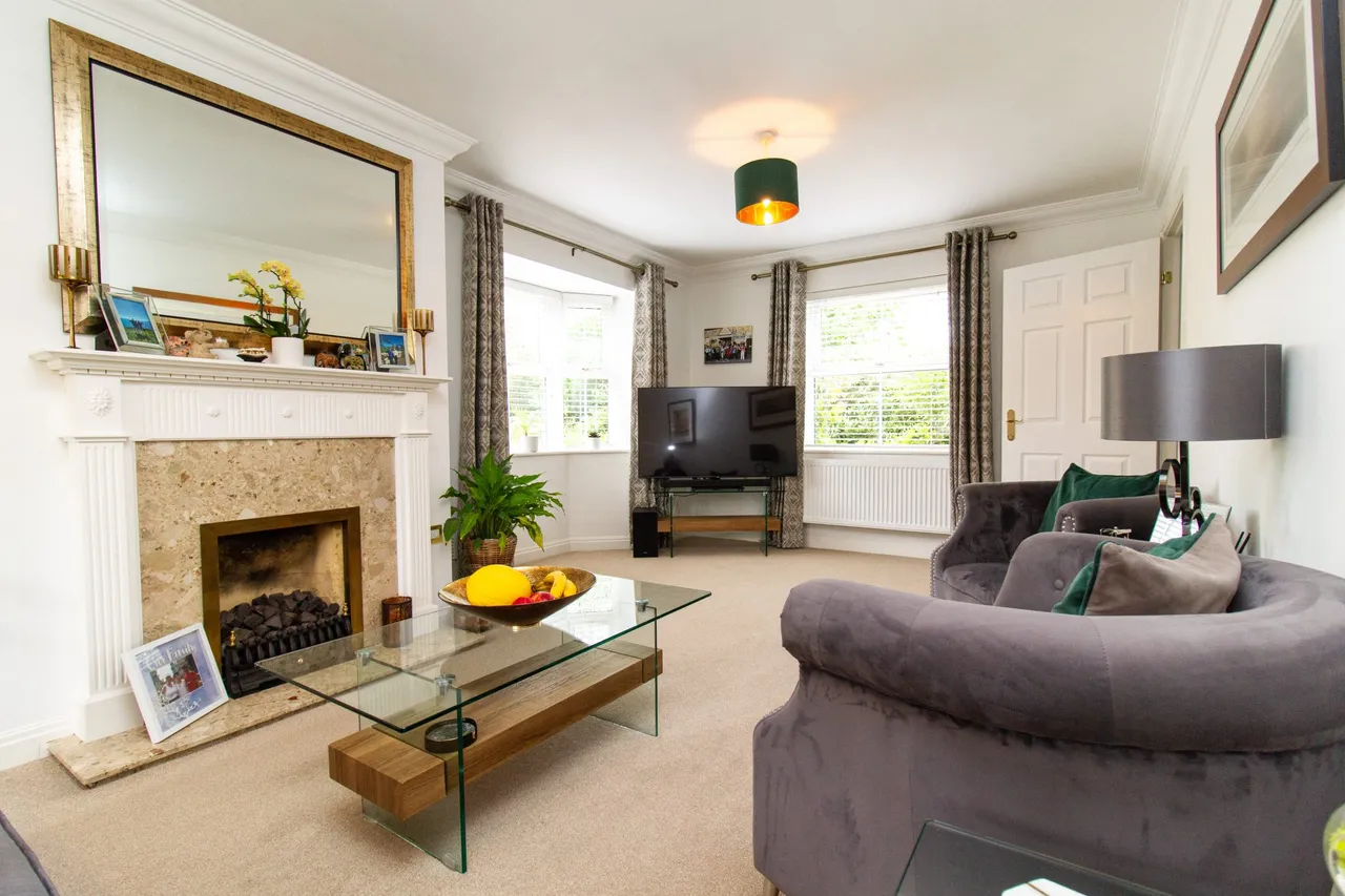 Upton Grey Drive, Fleet, GU51 1EG, photo 4