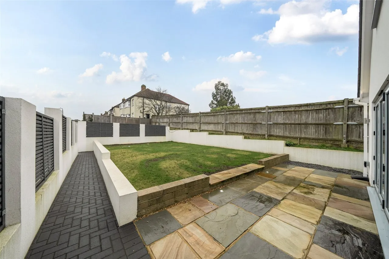 Manse Way, BR8, photo 4